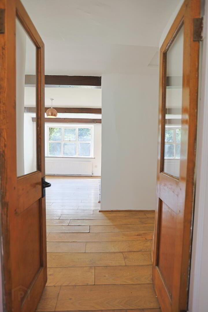 84 Ballygroobany Road 12 of 78