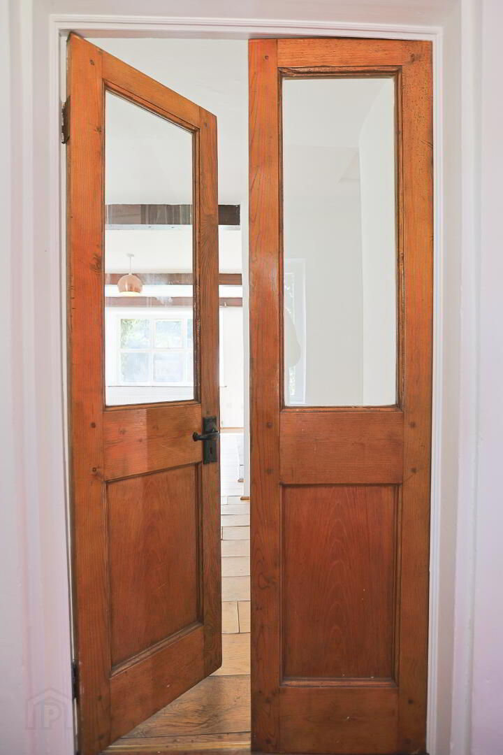 84 Ballygroobany Road 11 of 78