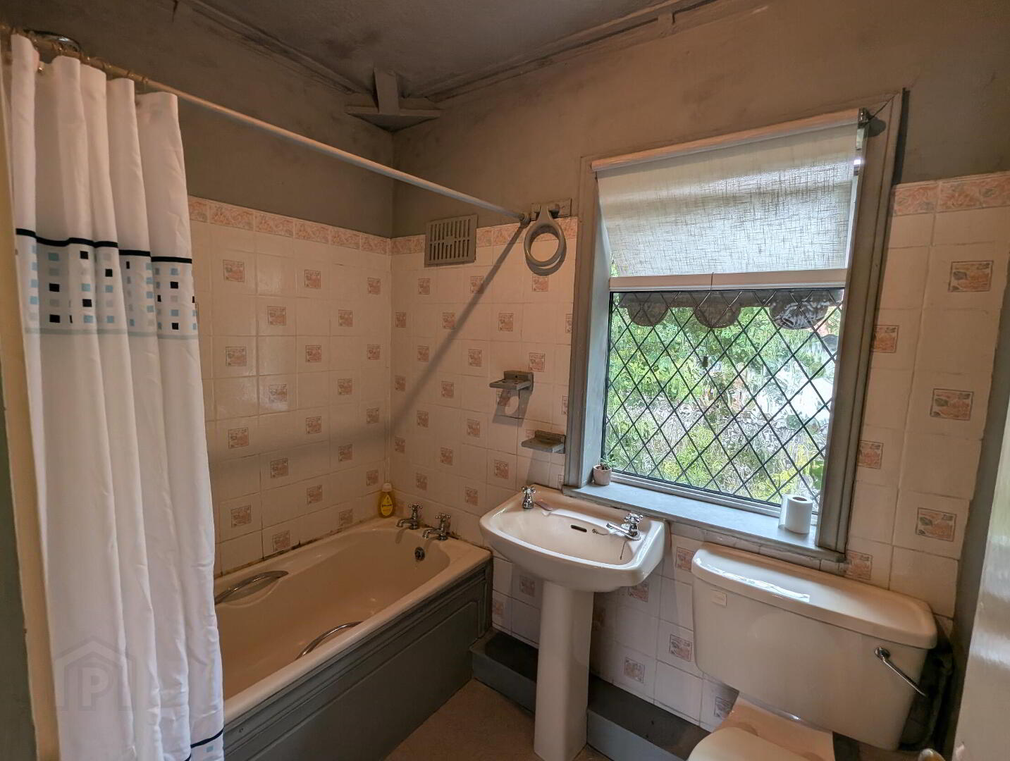 23 Saint Declan's Terrace 30 of 33