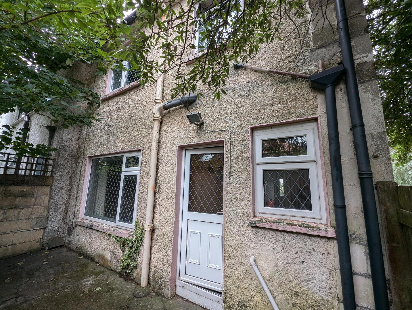 23 Saint Declan's Terrace 16 of 33