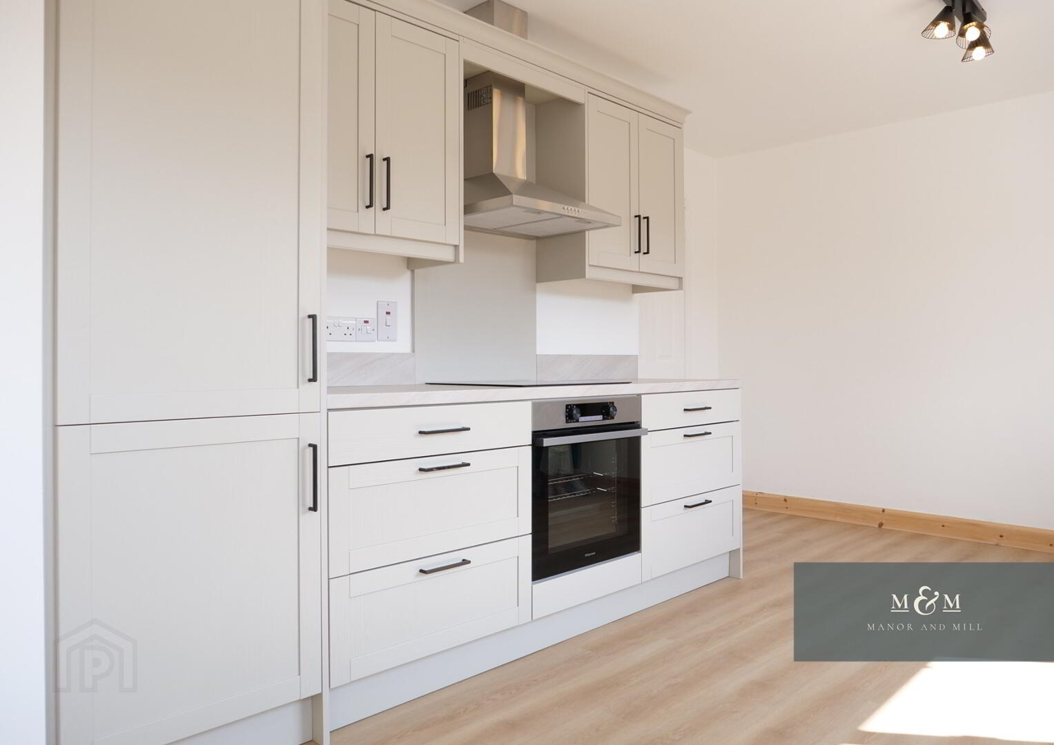 5 Woodford Close 7 of 22