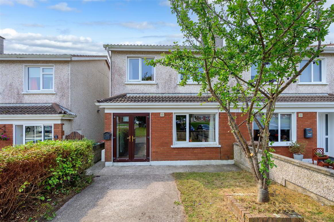 18 Carrig Lawn 1 of 44