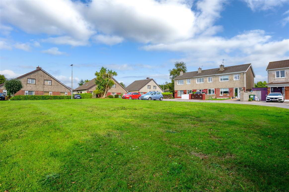 18 Carrig Lawn 20 of 44