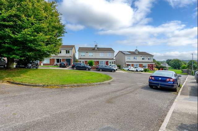 18 Carrig Lawn 44 of 44
