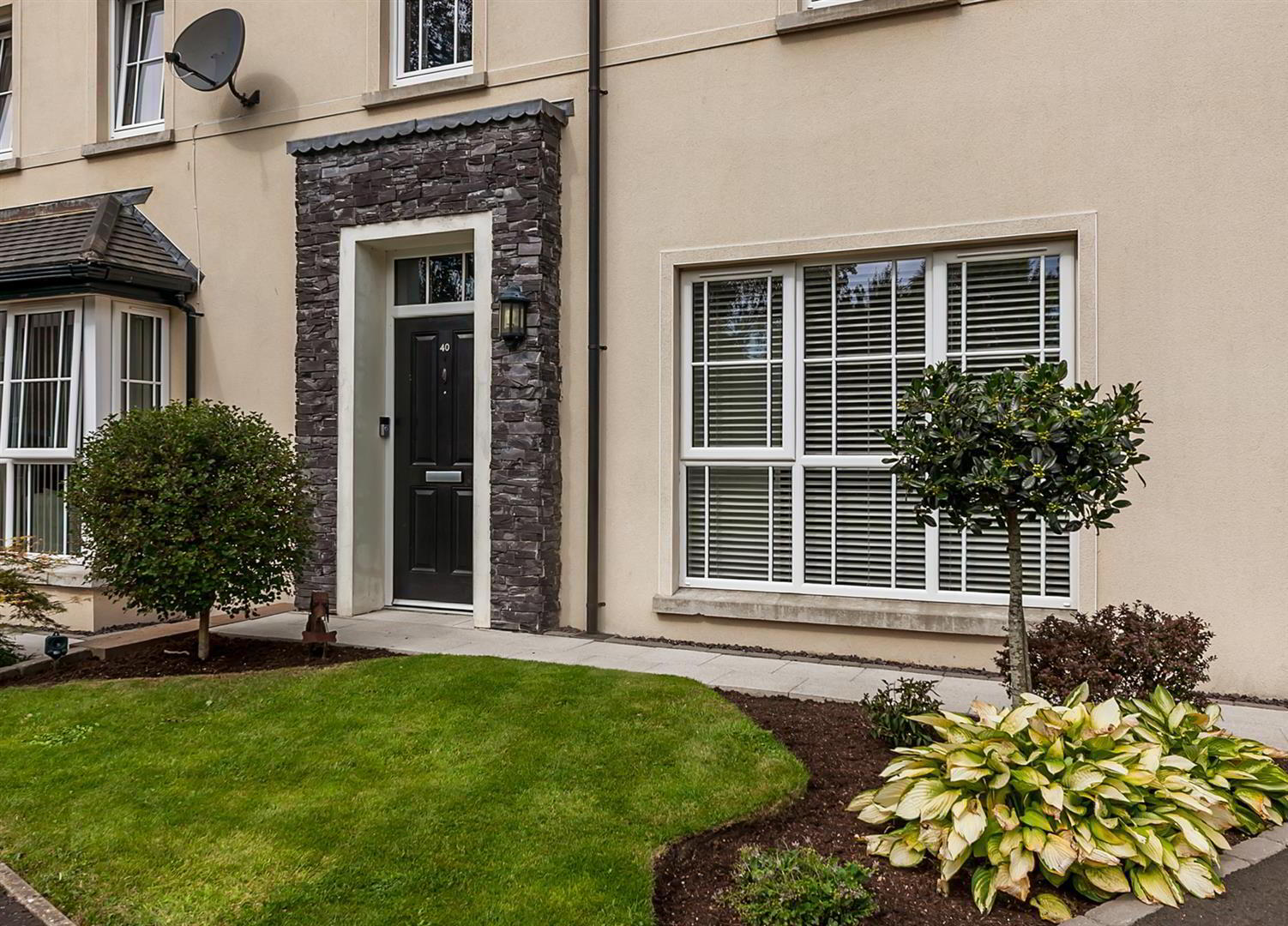 40 Windrush Manor 3 of 29