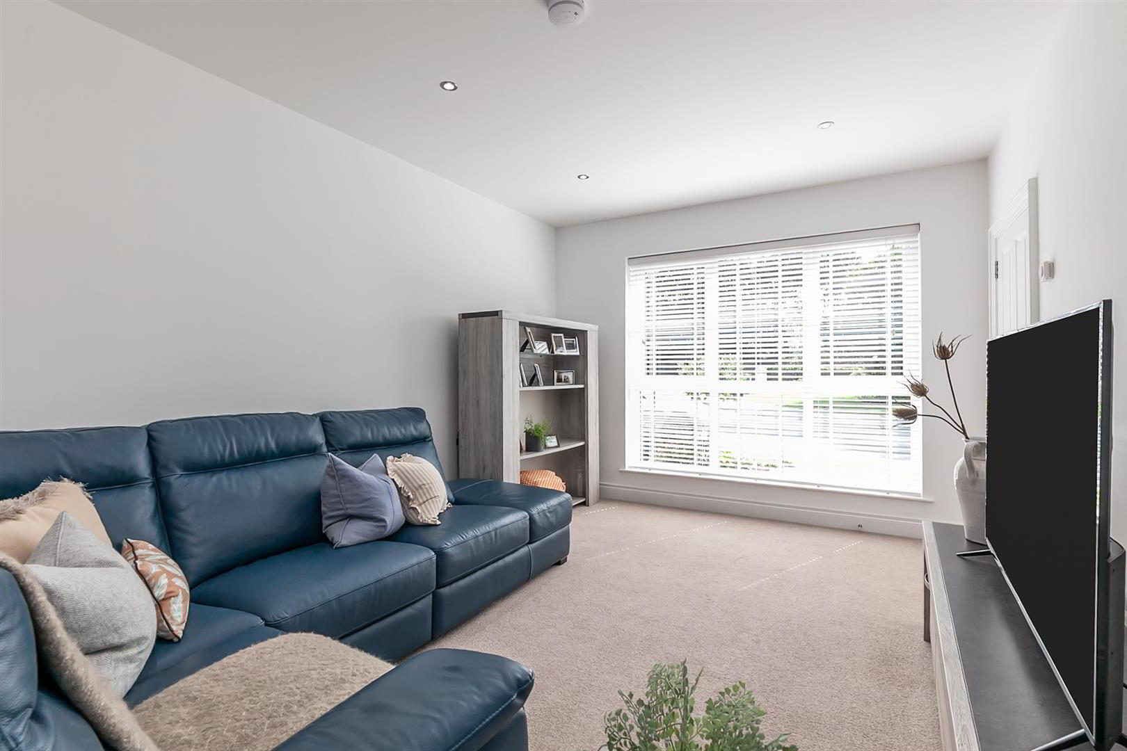 40 Windrush Manor 9 of 29