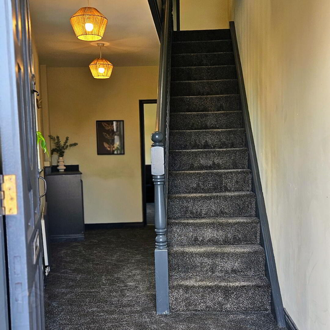 93b Connsbrook Avenue 3 of 32