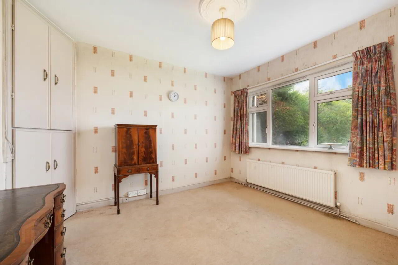 4 Dromore Drive 6 of 14