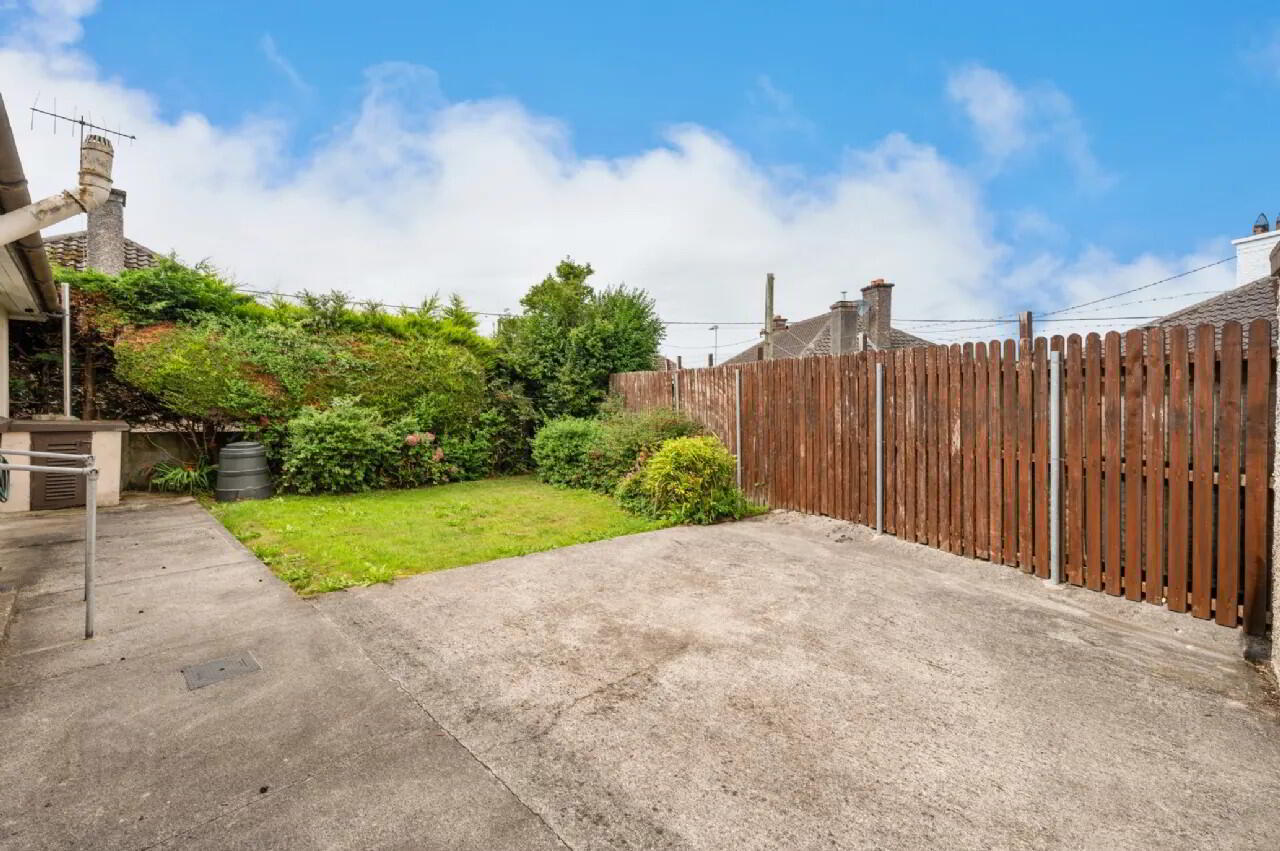 4 Dromore Drive 13 of 14