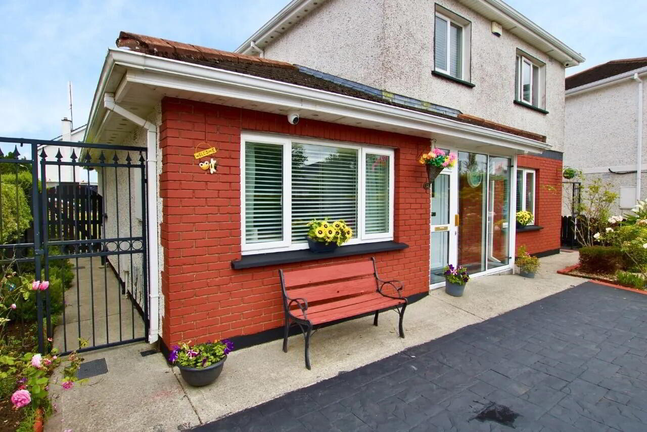 12 Cloghanboy Crescent 2 of 31