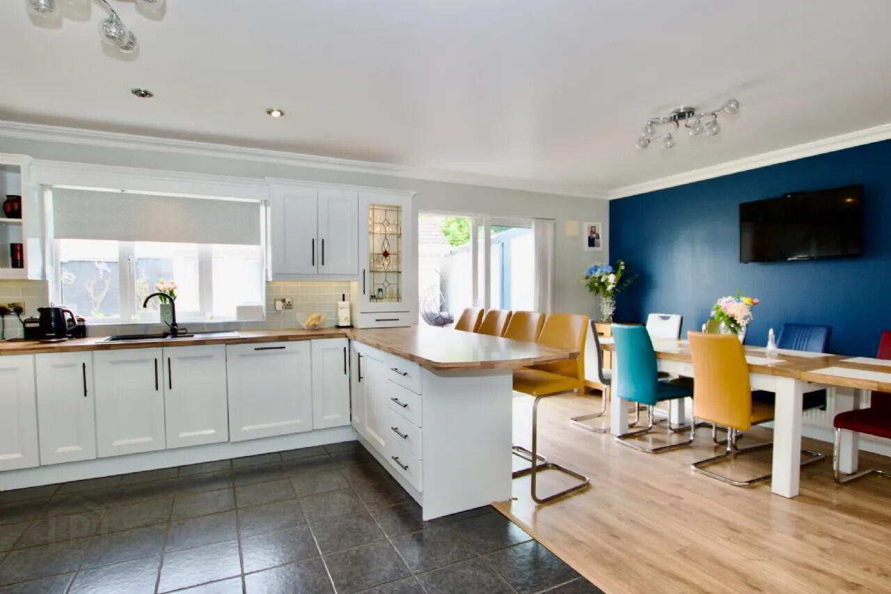 12 Cloghanboy Crescent 10 of 31