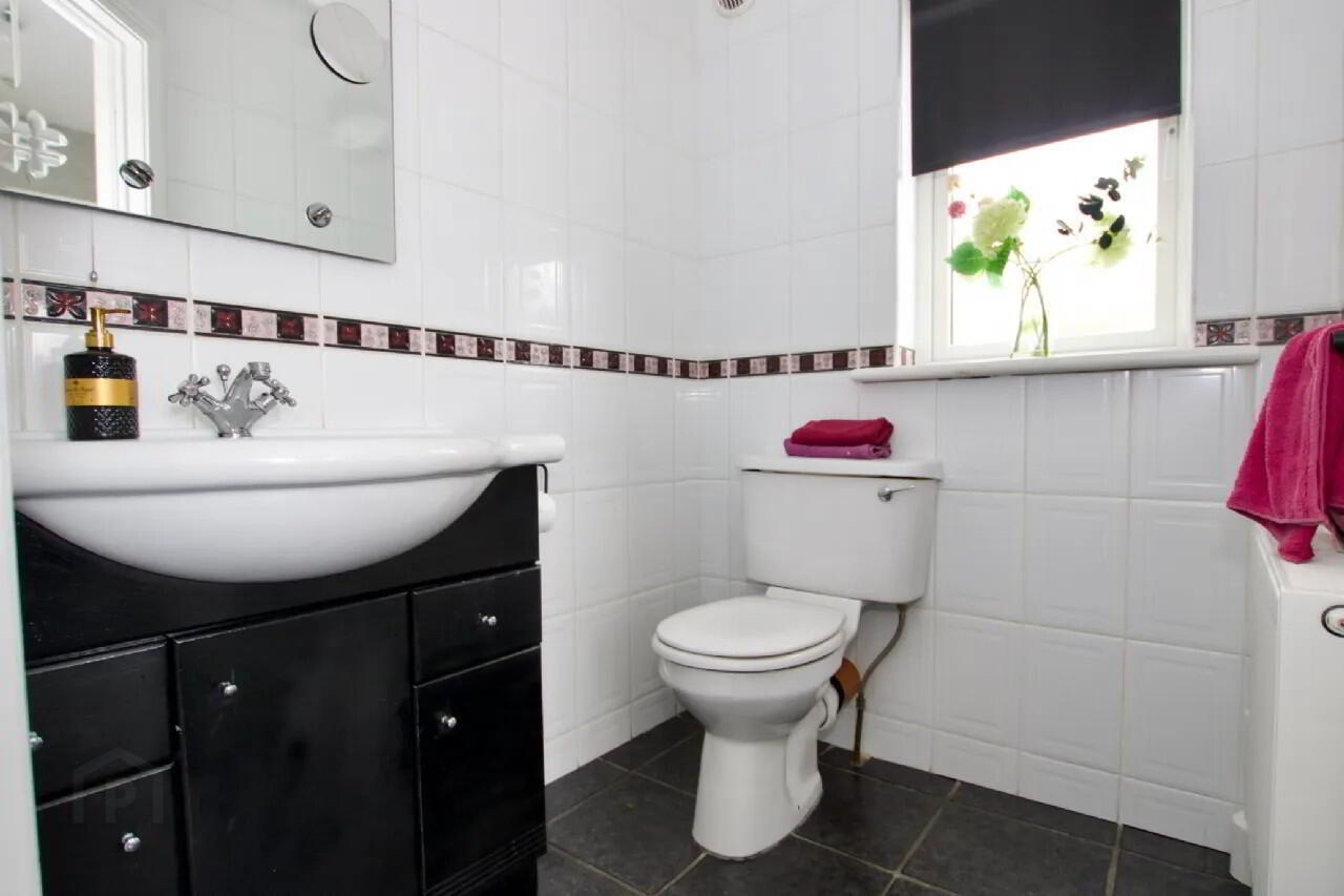 12 Cloghanboy Crescent 16 of 31