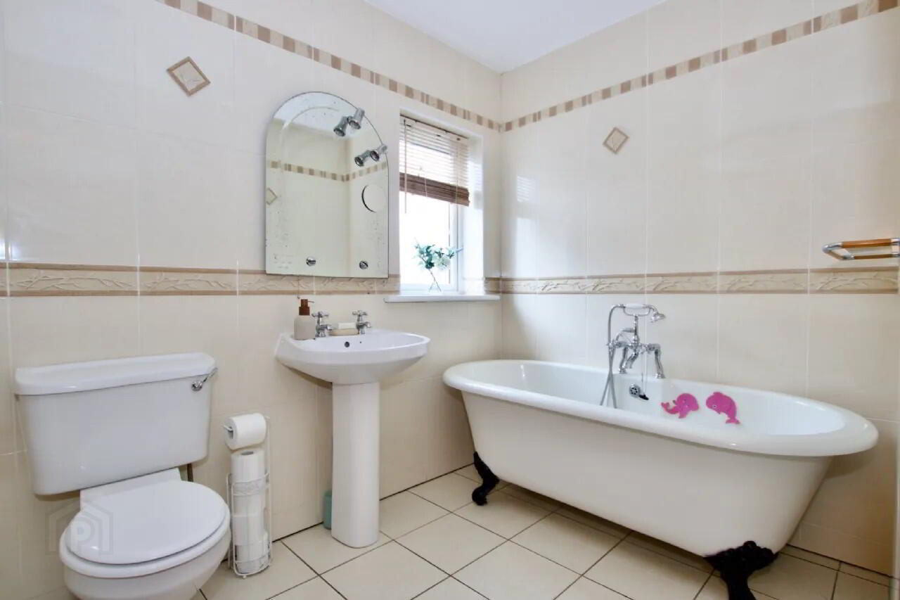 12 Cloghanboy Crescent 22 of 31