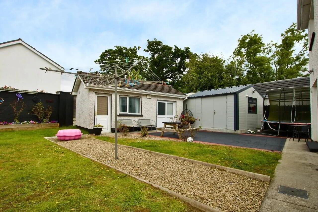12 Cloghanboy Crescent 31 of 31