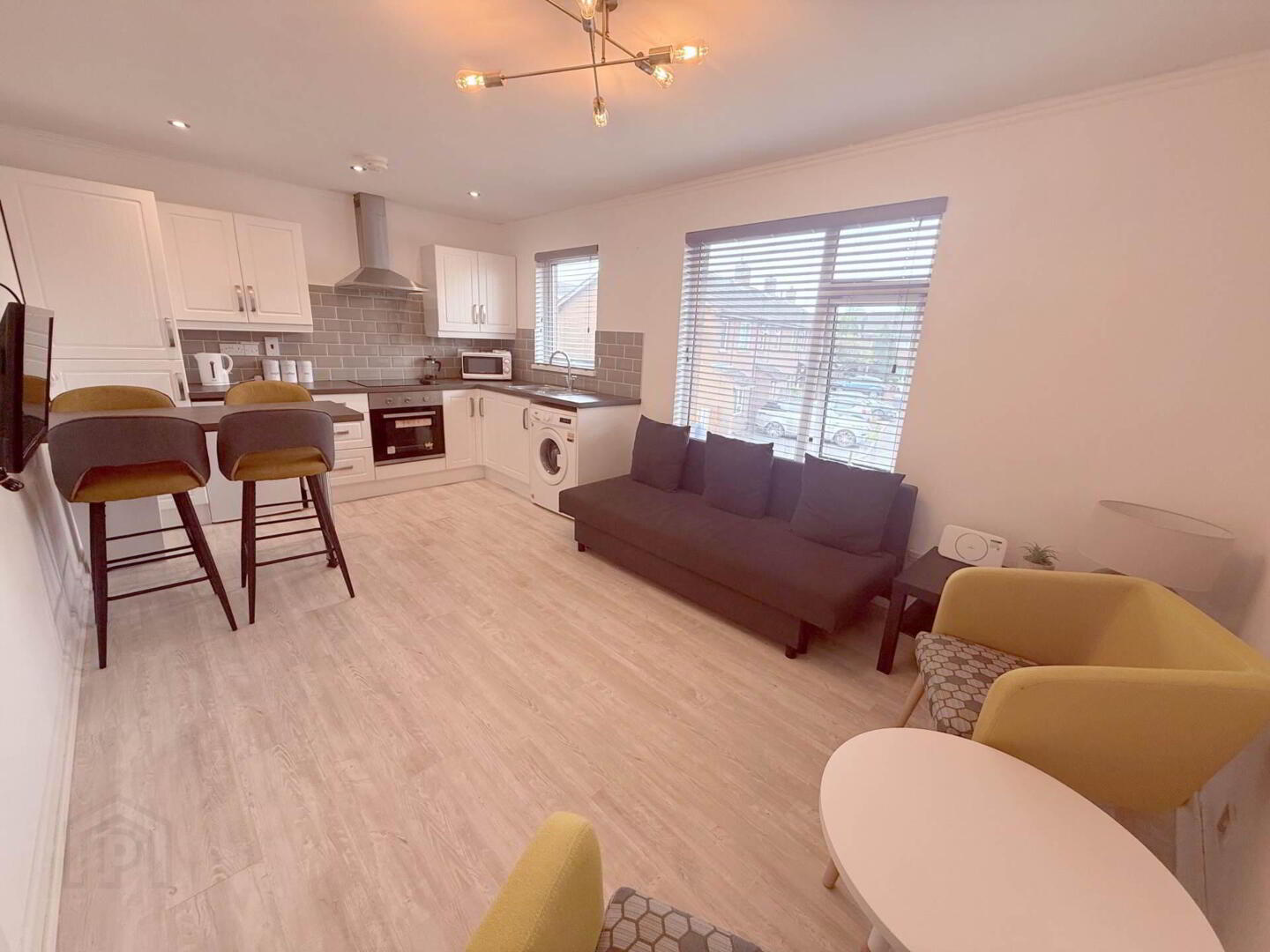 24 Ravenhill Court 4 of 8