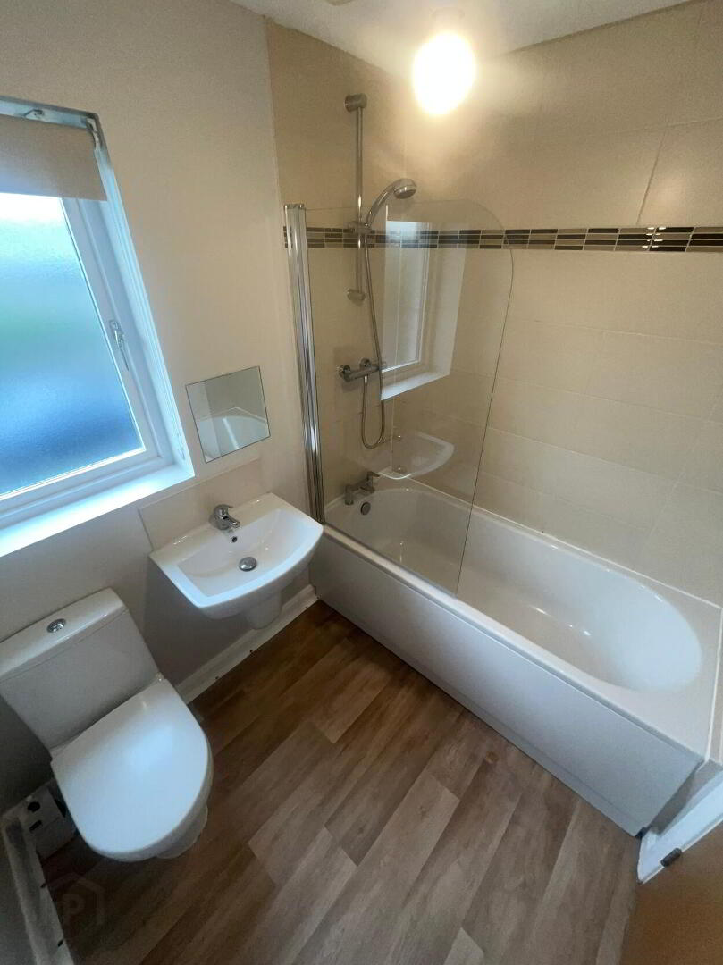 82 Shaftesbury Road 9 of 10