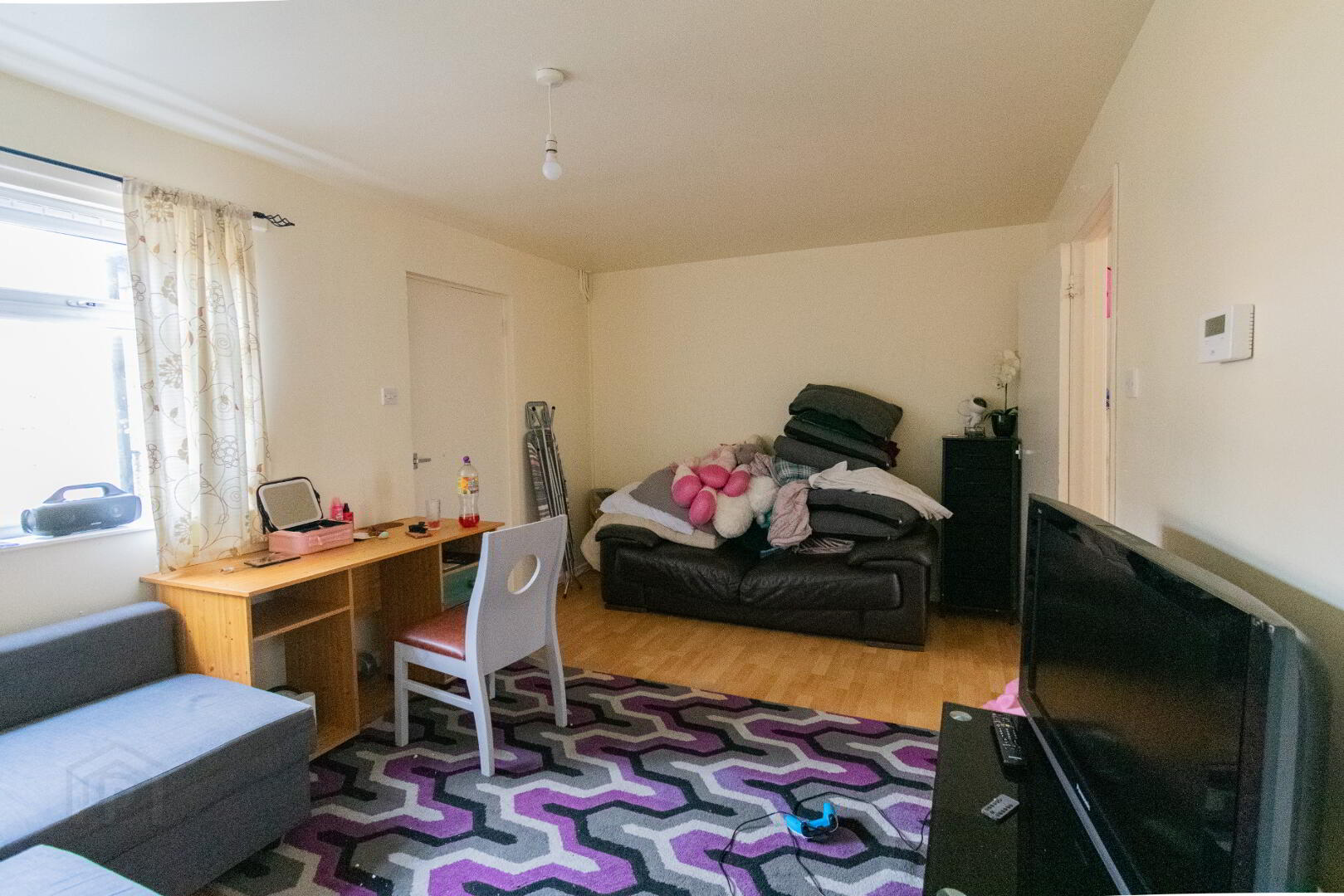 14 Tiree Street 7 of 18