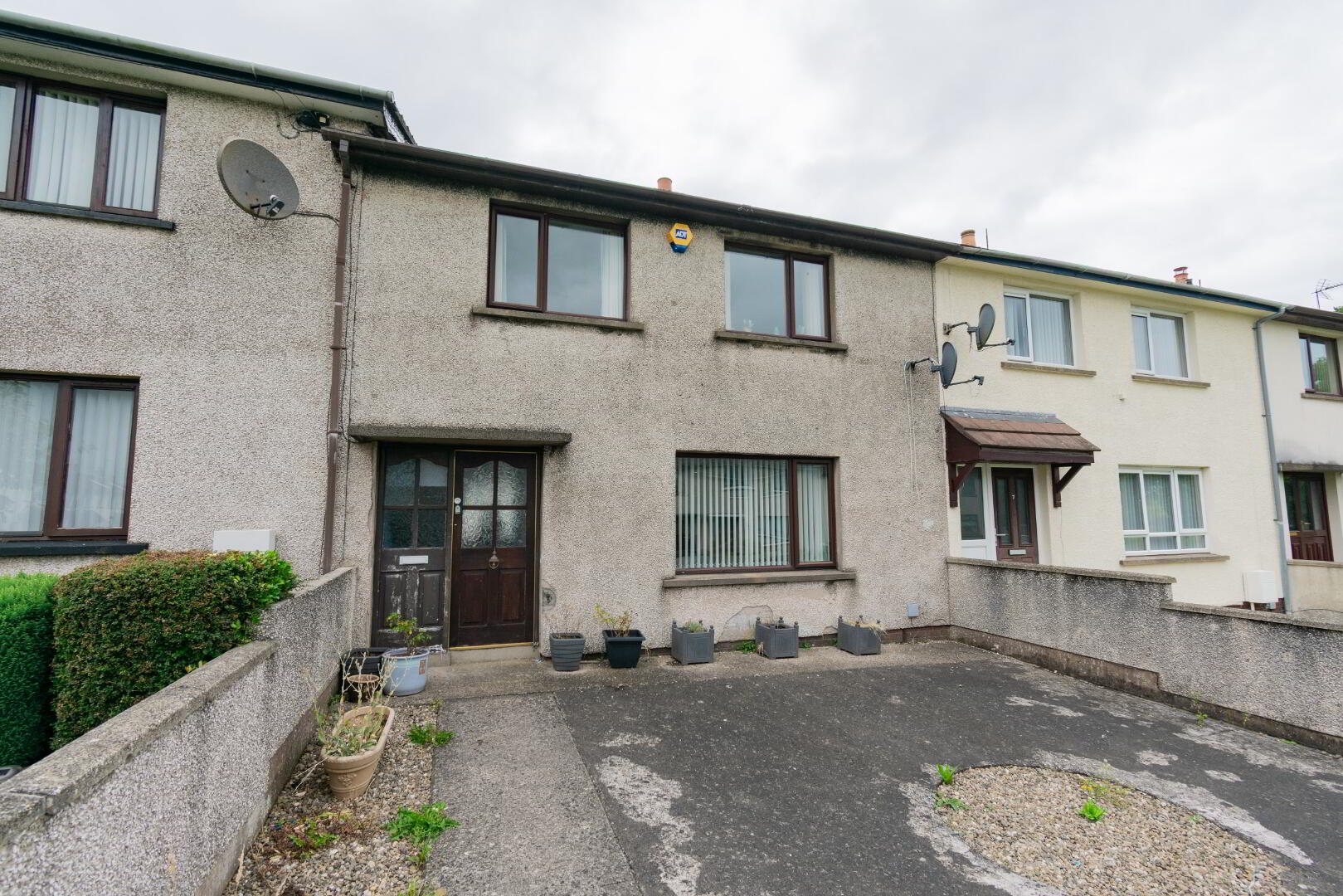 9 Loran Walk 1 of 22