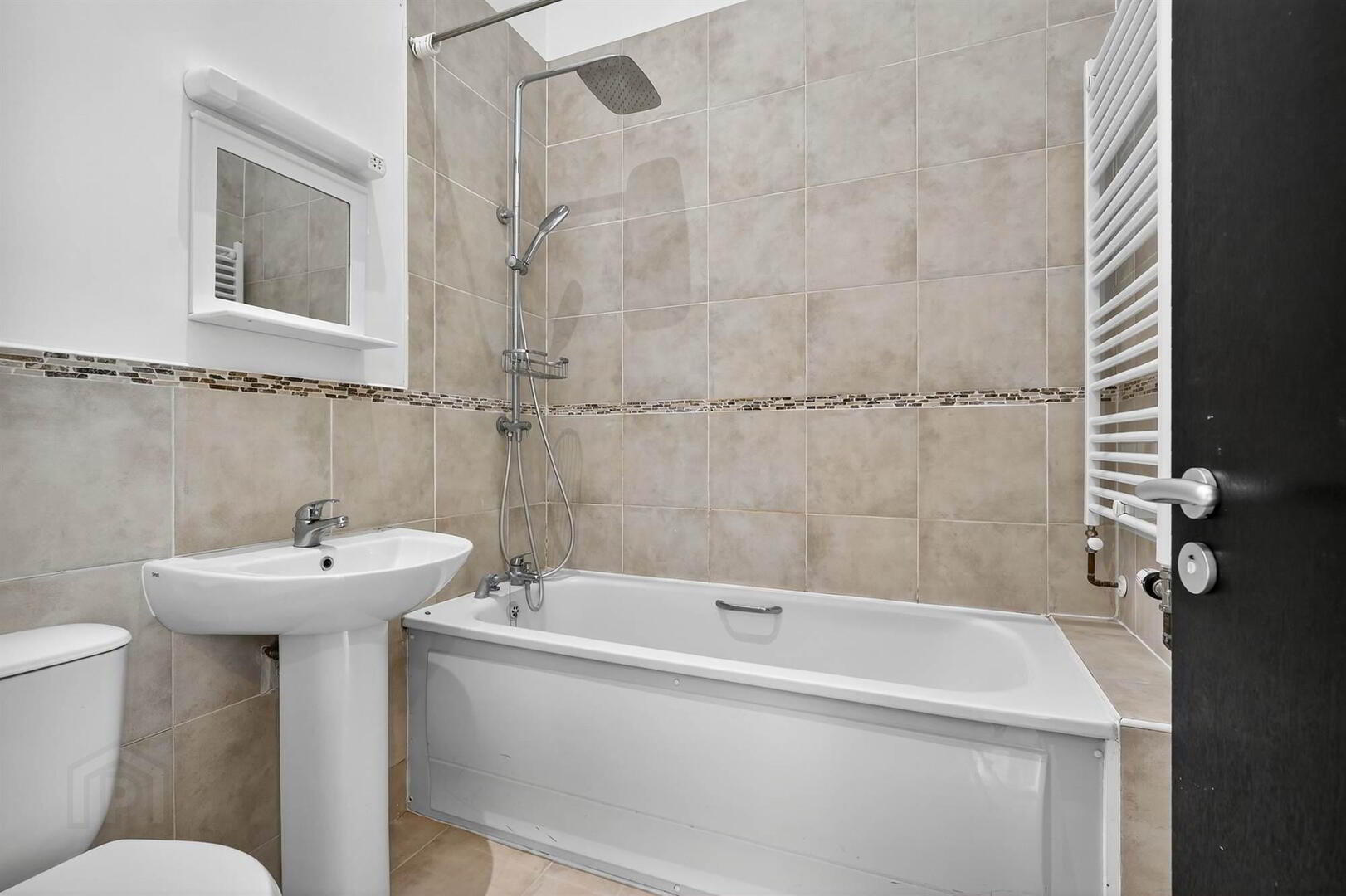 Apt505 Edenderry Lofts, 326 Crumlin Road 8 of 17