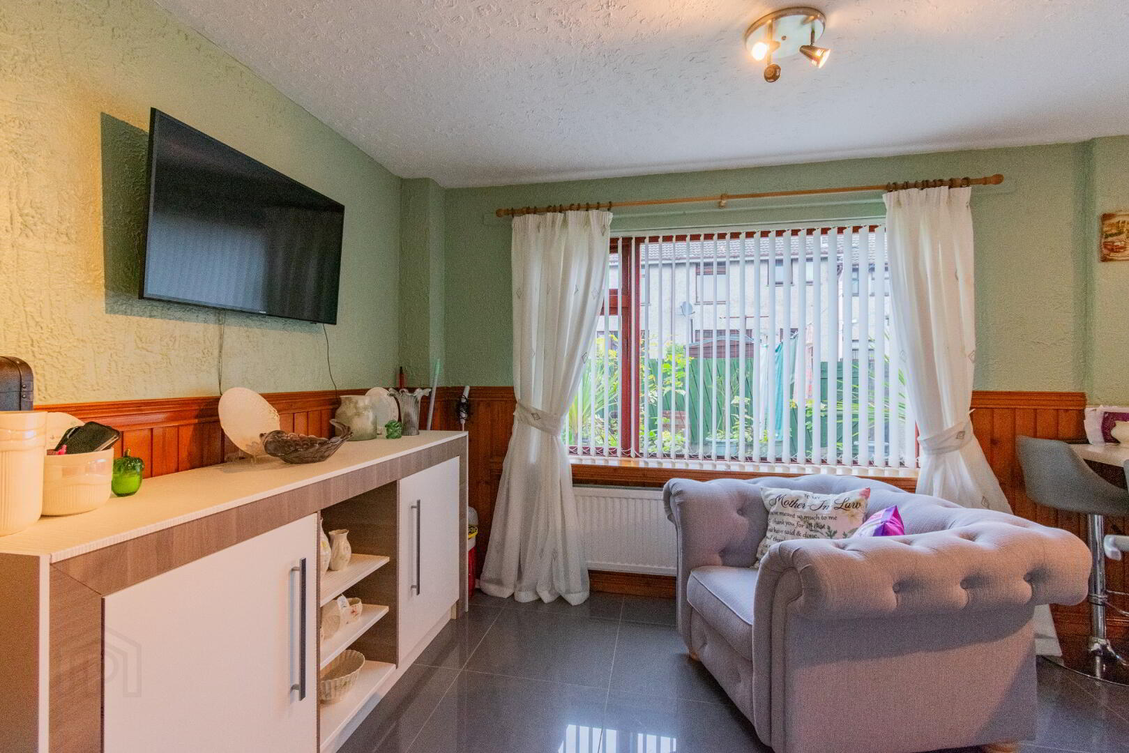 11 Loran Walk 7 of 21