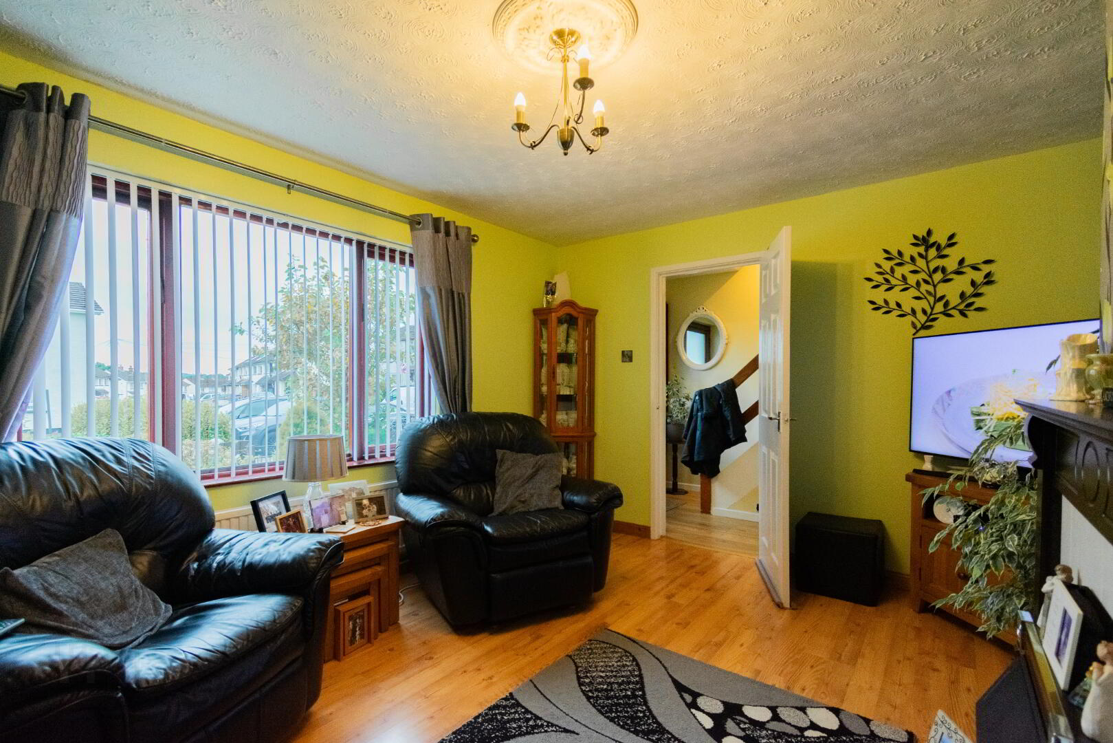 11 Loran Walk 6 of 21