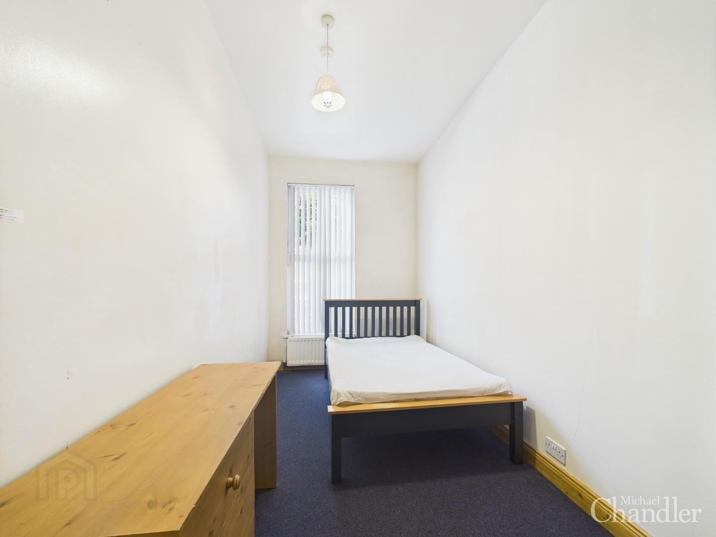 Apt 1, 74 Fitzroy Avenue 7 of 8