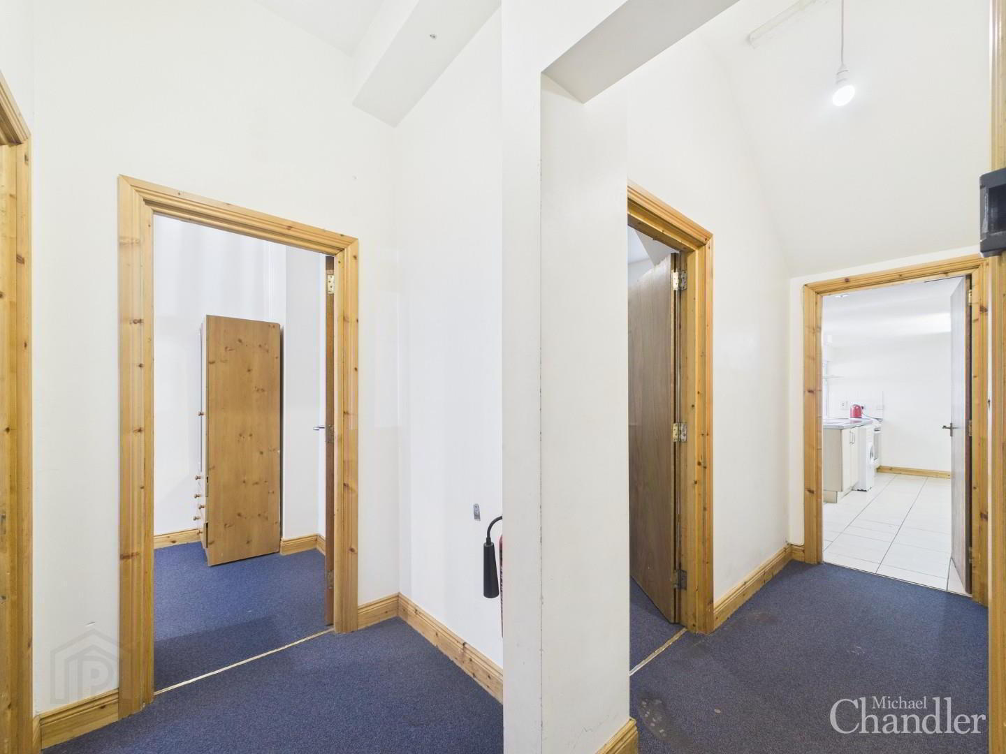 Apt 1, 74 Fitzroy Avenue 2 of 8