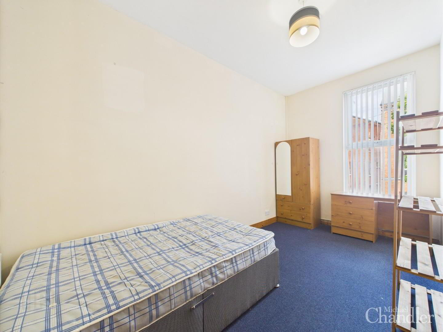 Apt 2, 74 Fitzroy Avenue 9 of 10