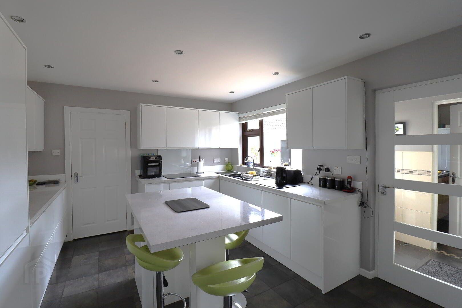 21b Newry Road 18 of 42