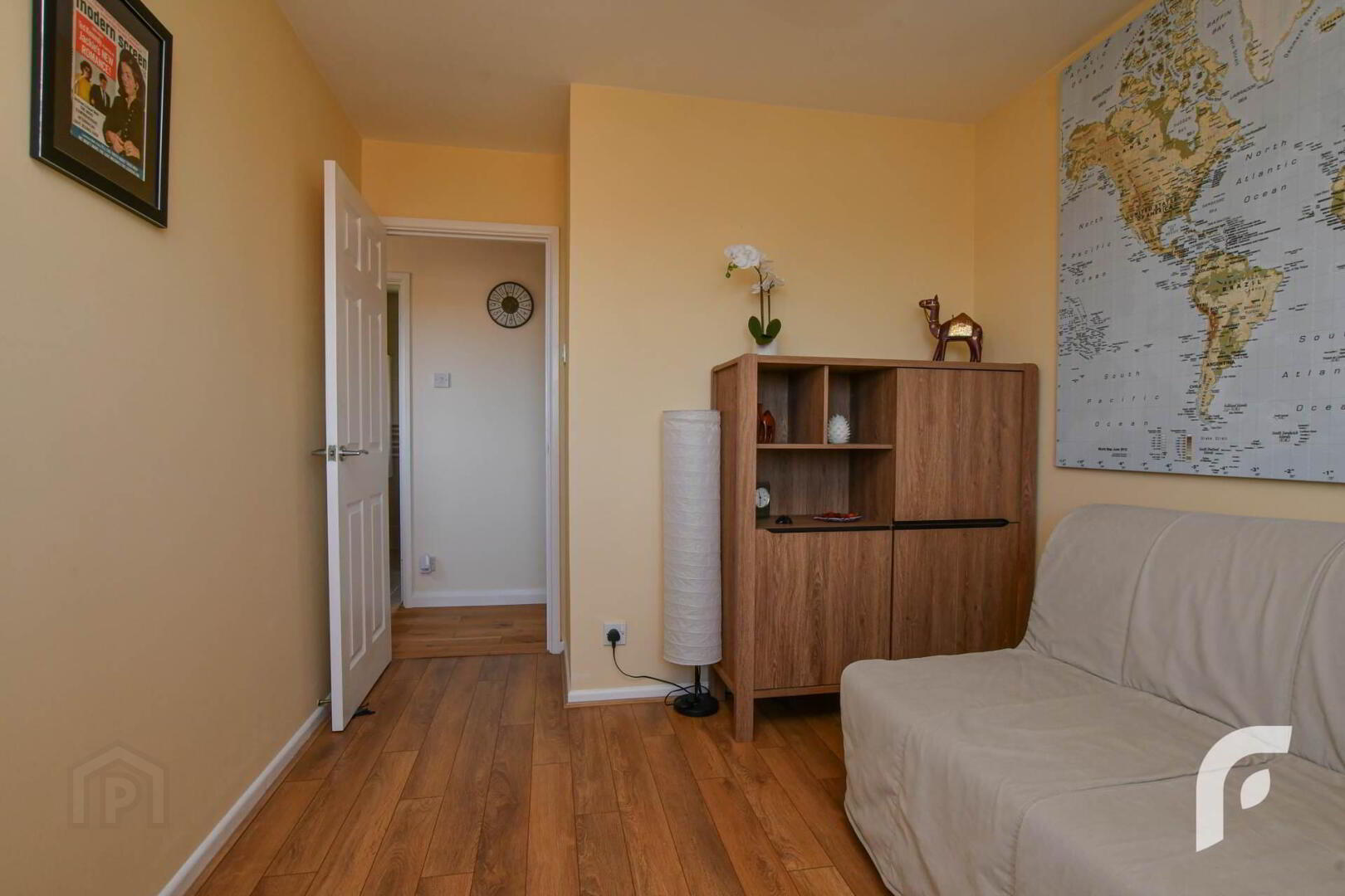 32 Hollybrook Avenue 24 of 37
