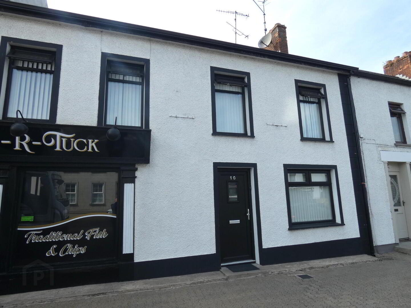 8 & 10 Coleraine Street 3 of 41
