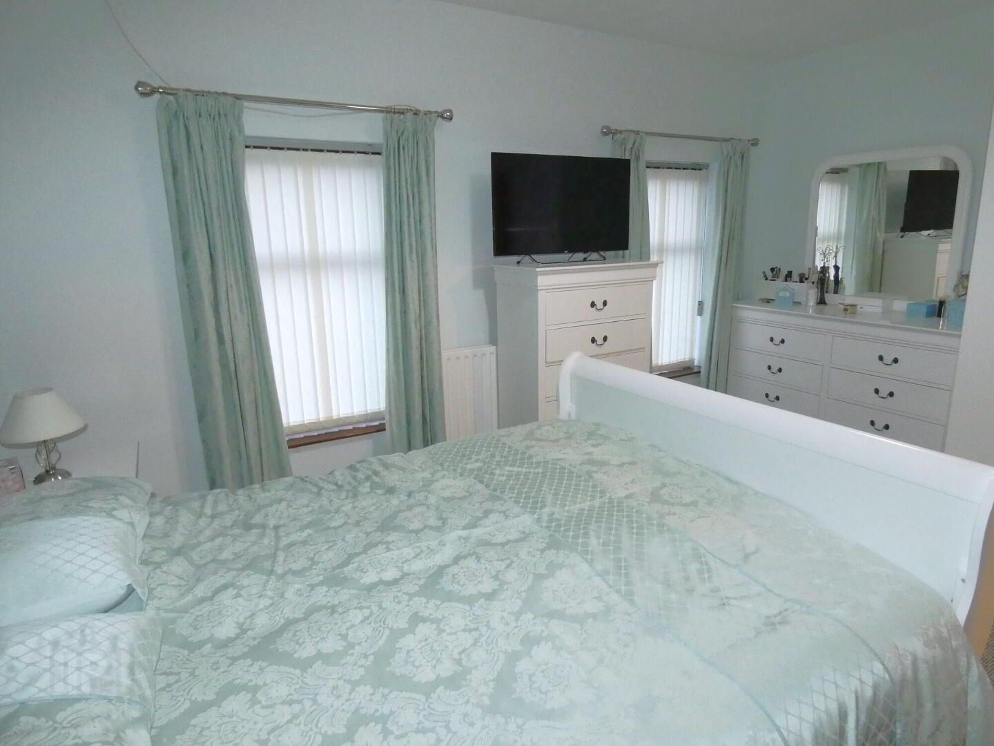 8 & 10 Coleraine Street 26 of 41