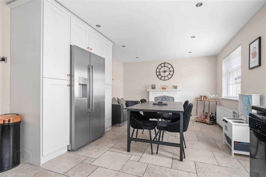 25 Dunfane Crescent 14 of 33