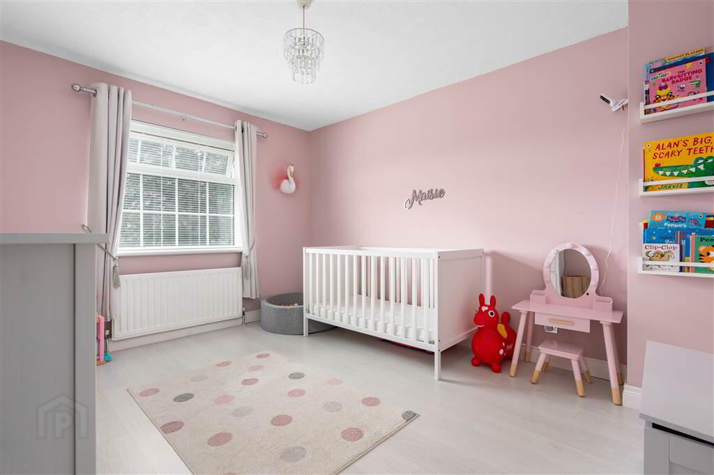 25 Dunfane Crescent 21 of 33