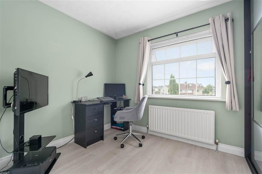25 Dunfane Crescent 24 of 33
