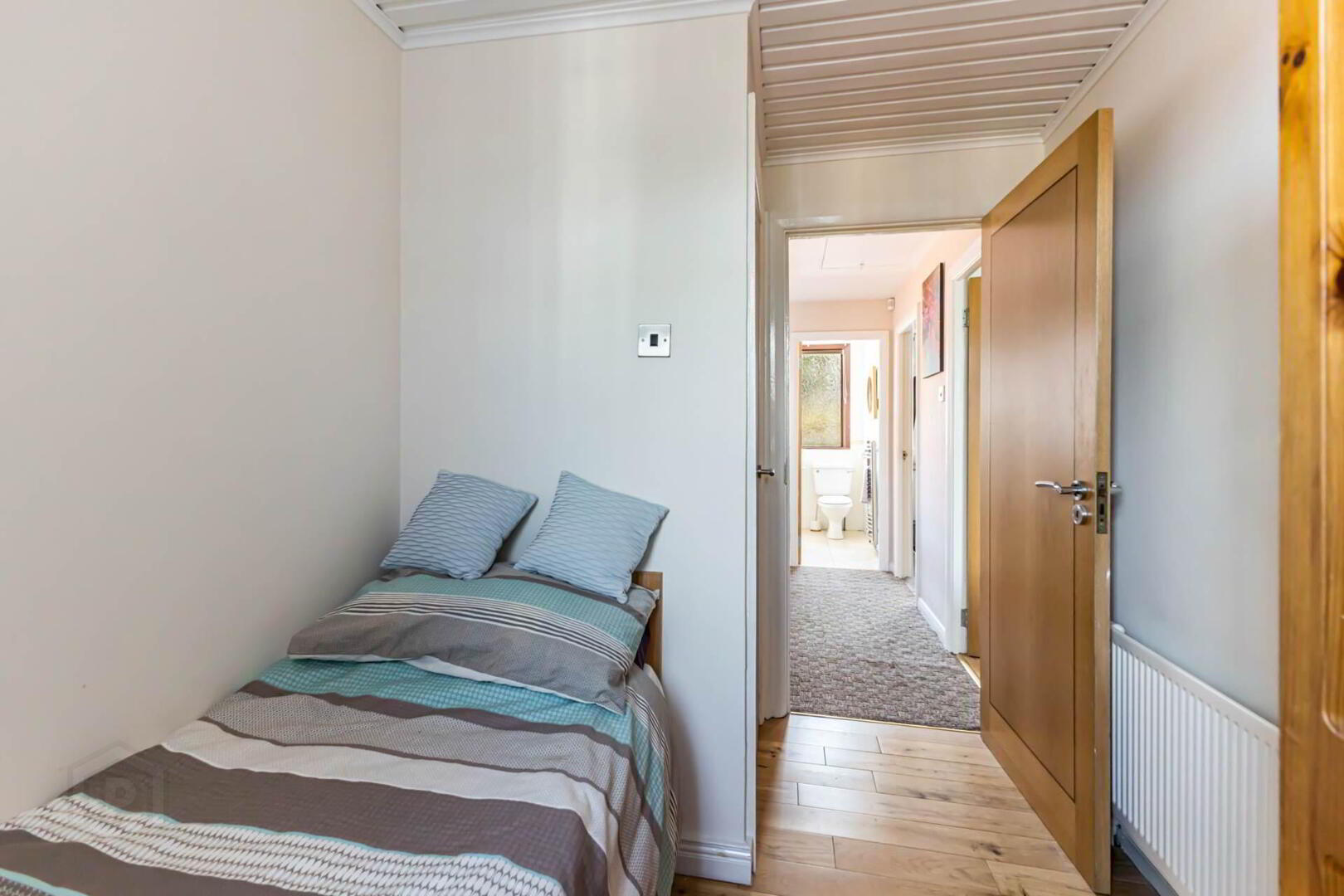 81 Orchardville Gardens 27 of 38
