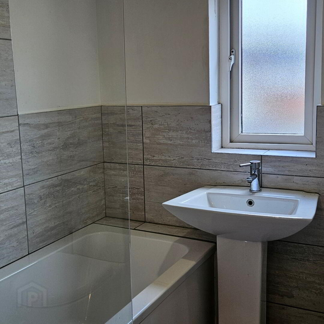 61 Woodcot Avenue 20 of 22