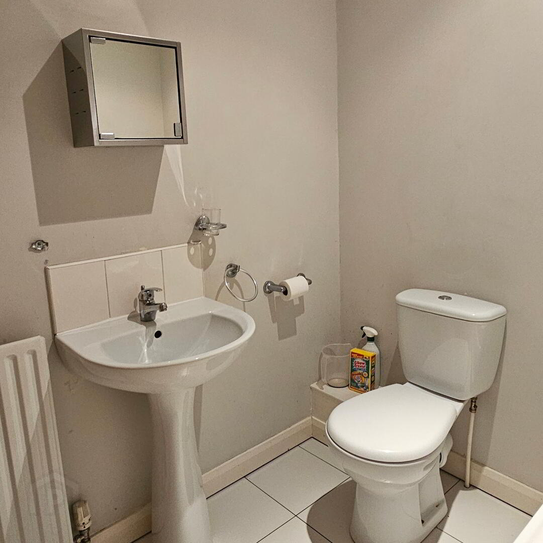 Unit 5, 1b Ravenscroft Avenue 14 of 33