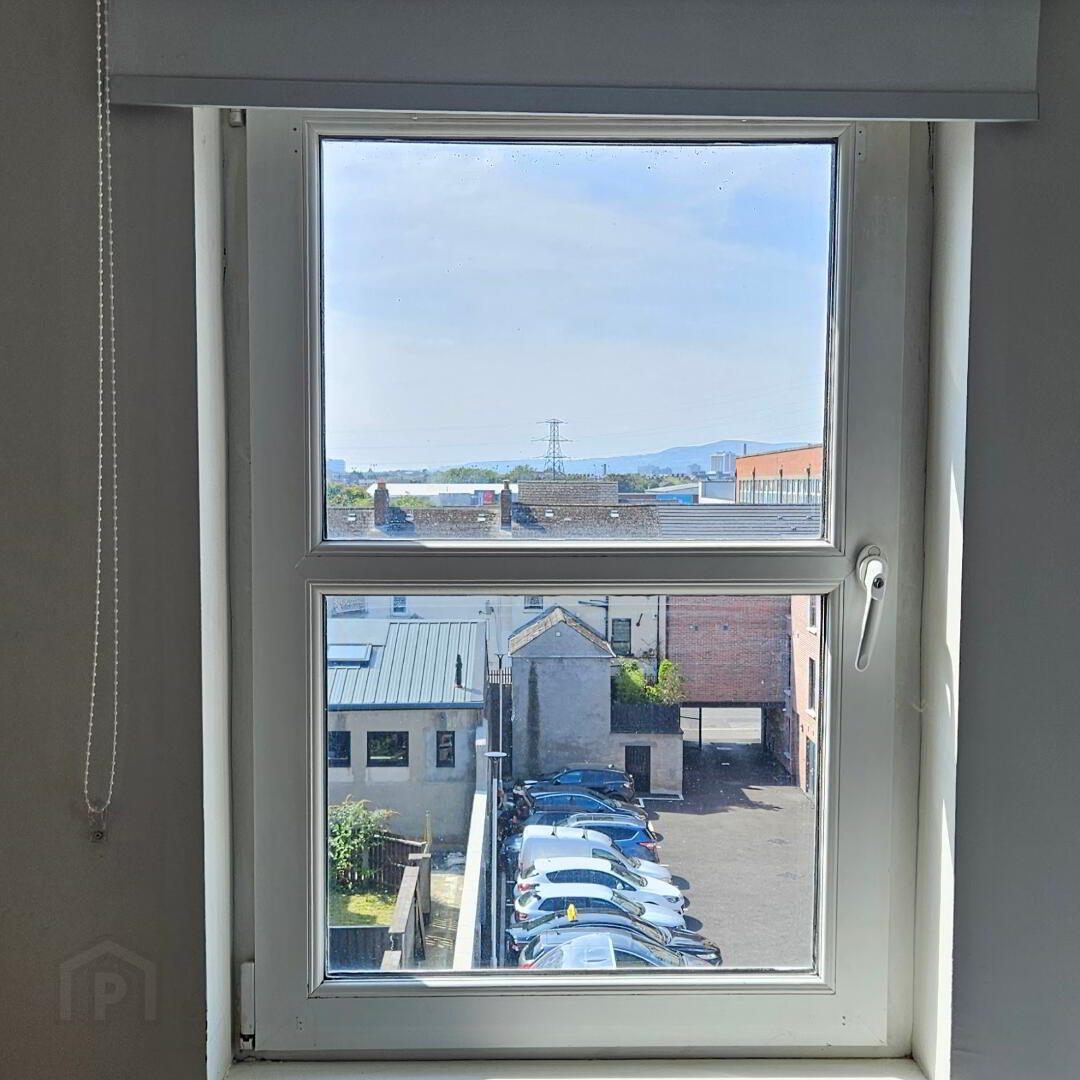 Unit 5, 1b Ravenscroft Avenue 22 of 33