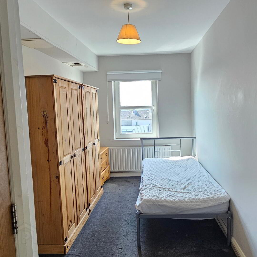 Unit 5, 1b Ravenscroft Avenue 26 of 33