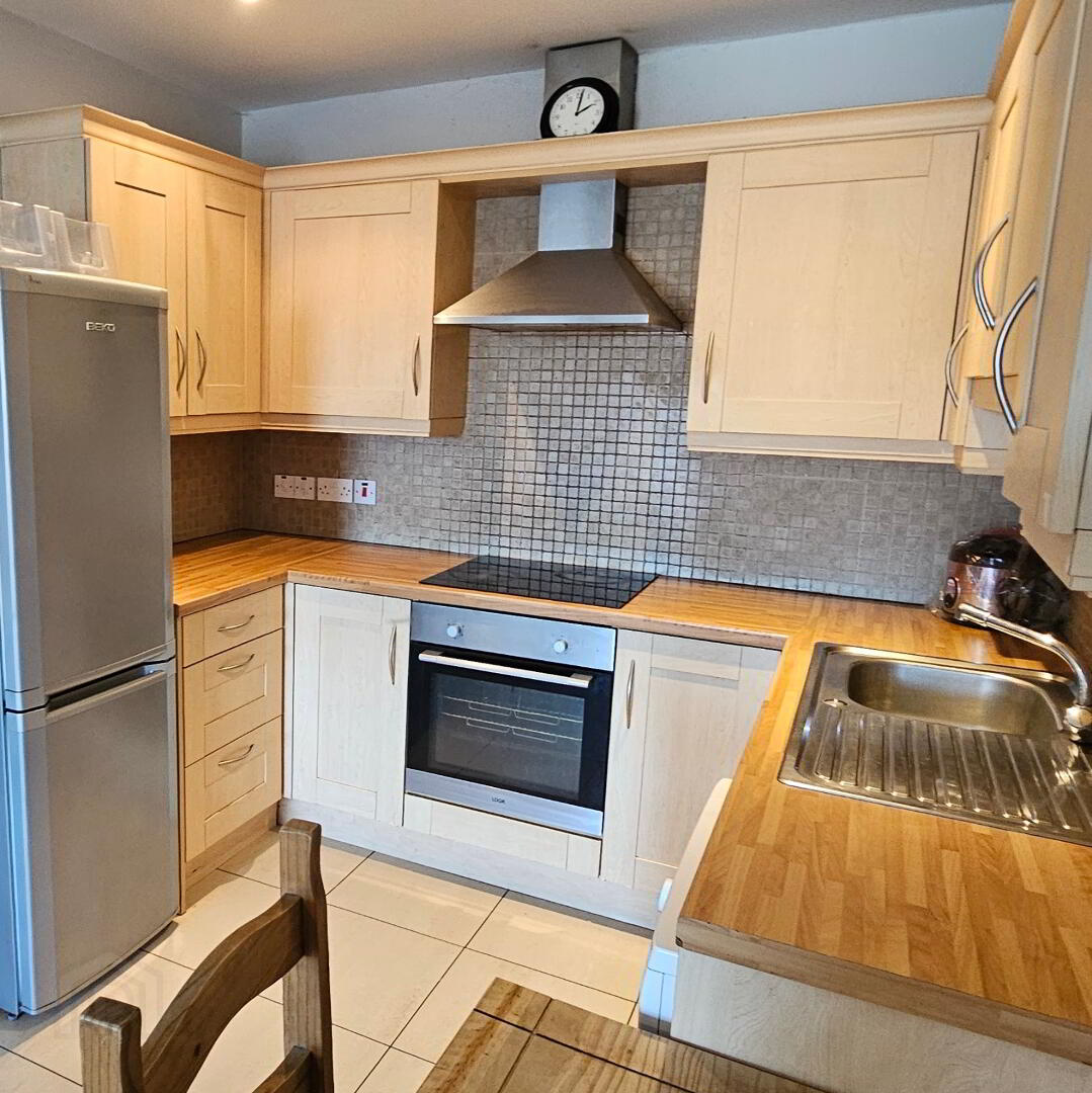 Unit 5, 1b Ravenscroft Avenue 6 of 33