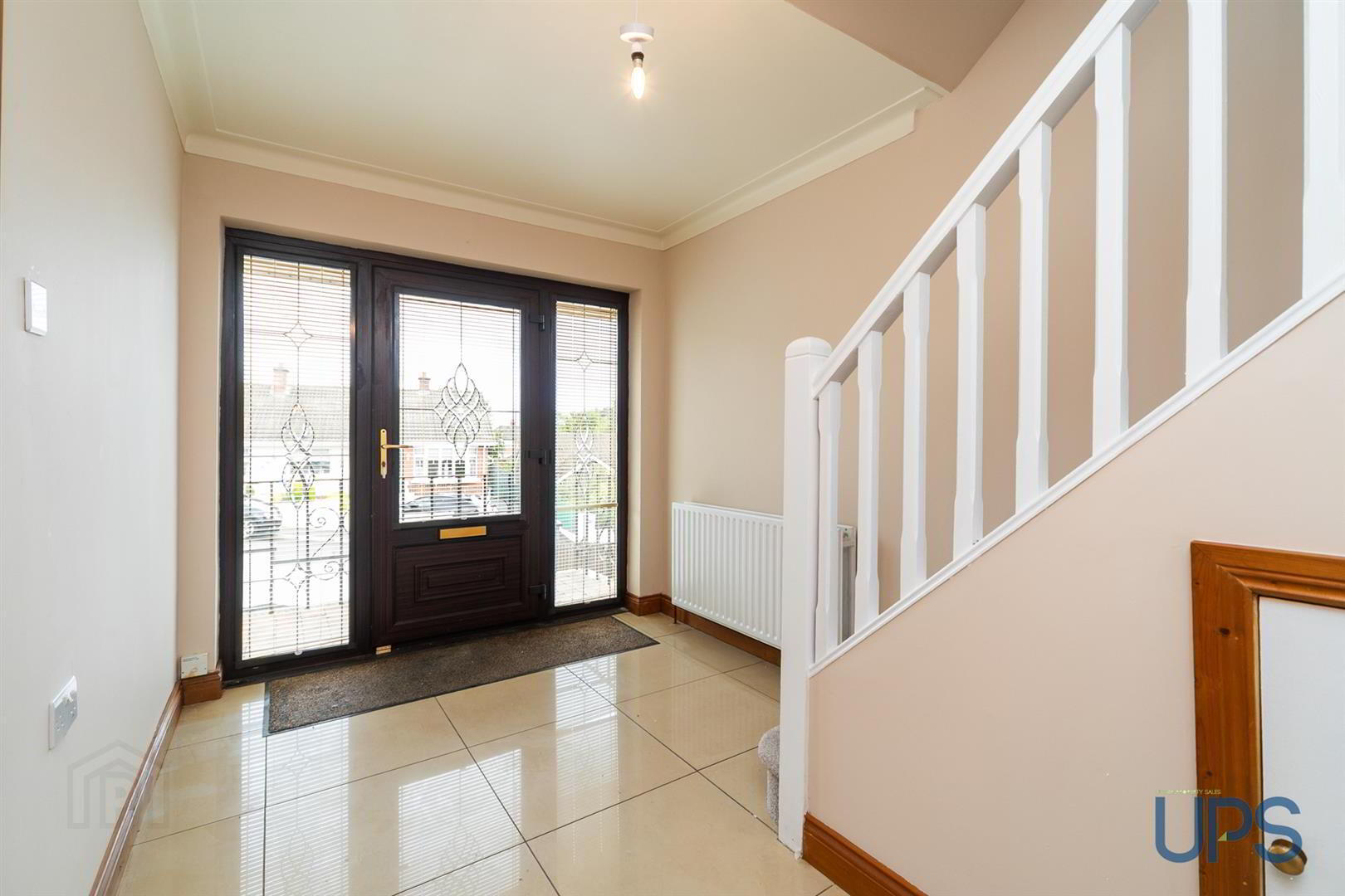 6 Hillhead Avenue 4 of 33