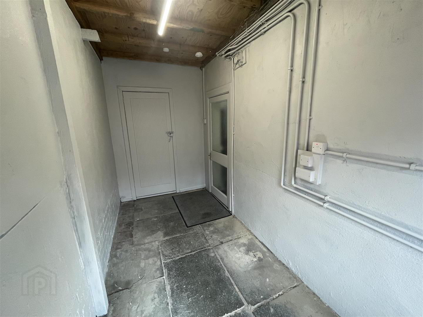 19a Sunnyside Street 3 of 13