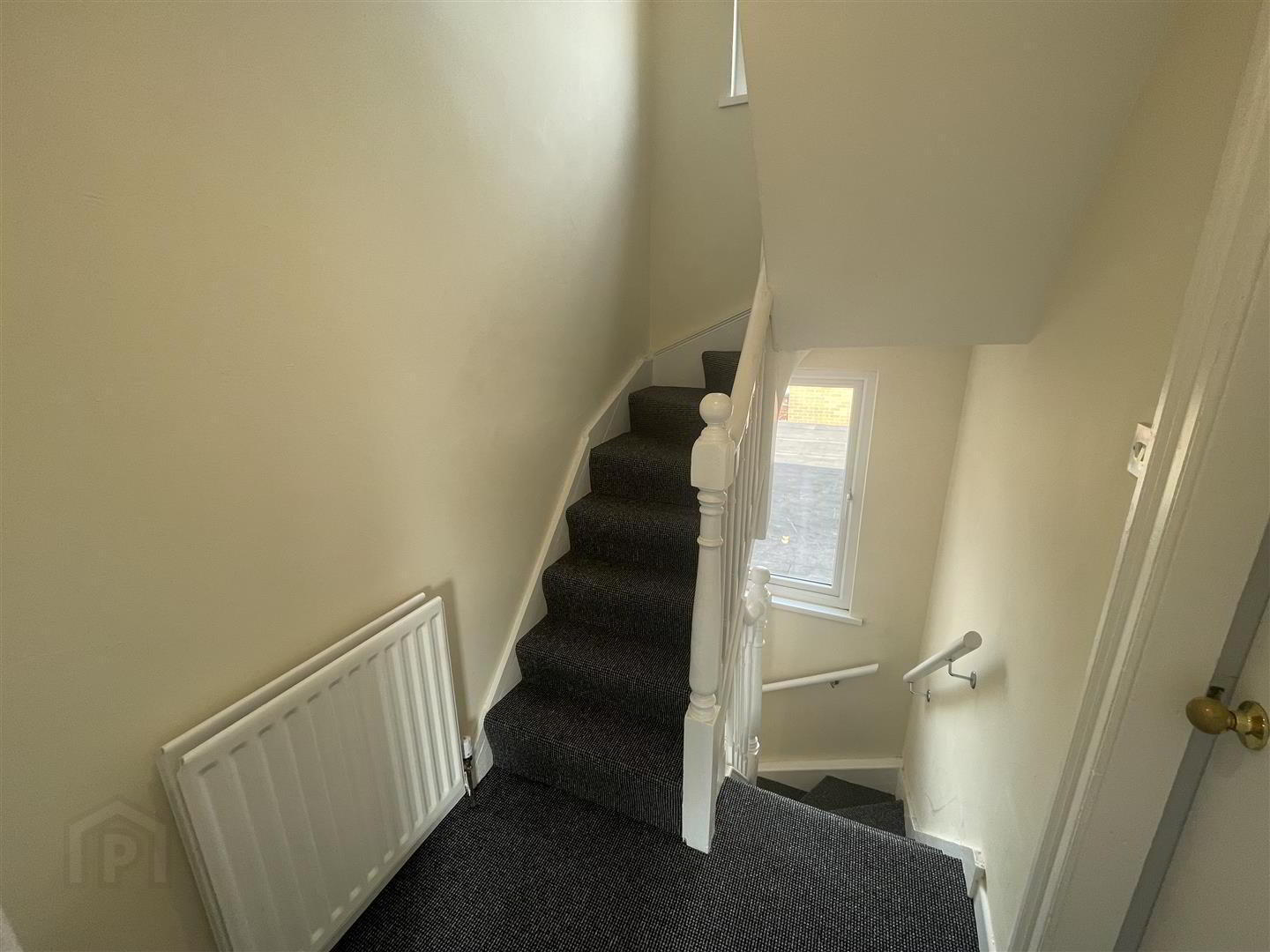 19a Sunnyside Street 5 of 13