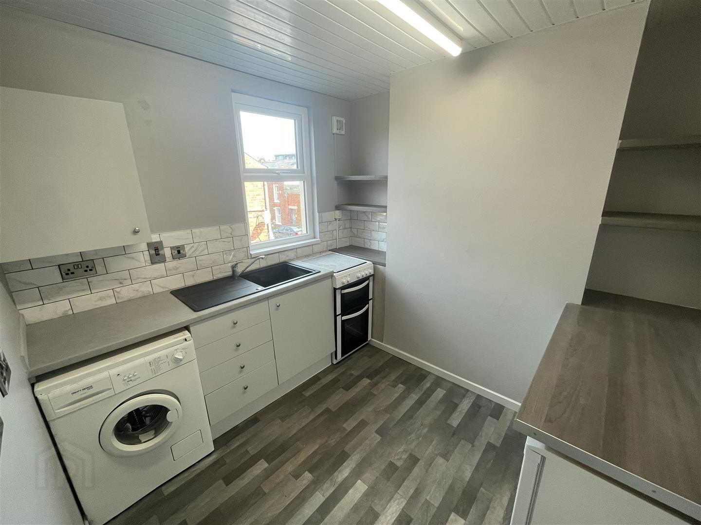 19a Sunnyside Street 6 of 13