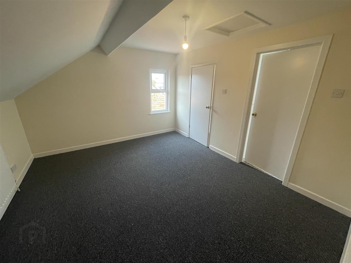 19a Sunnyside Street 11 of 13