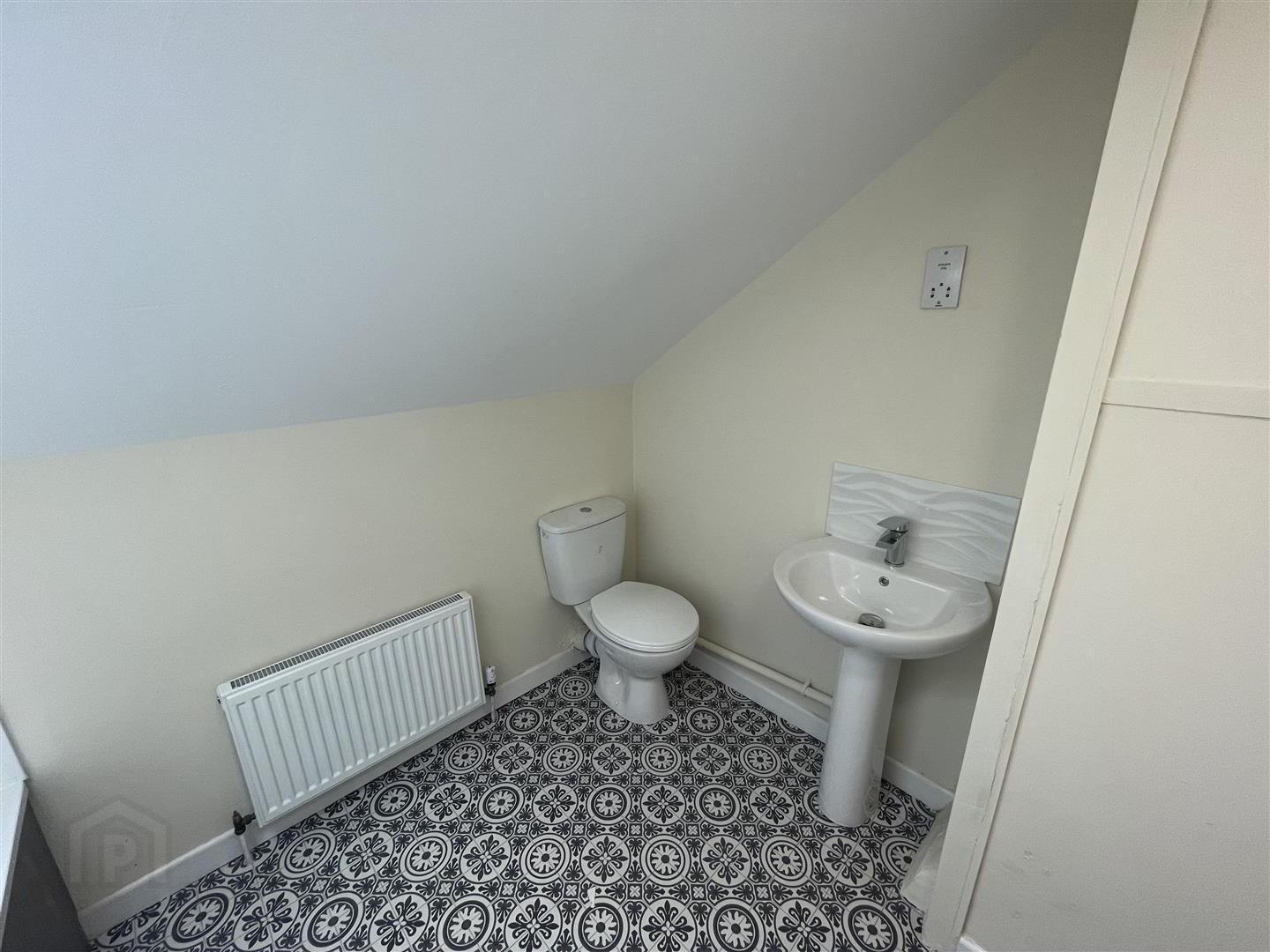 19a Sunnyside Street 13 of 13