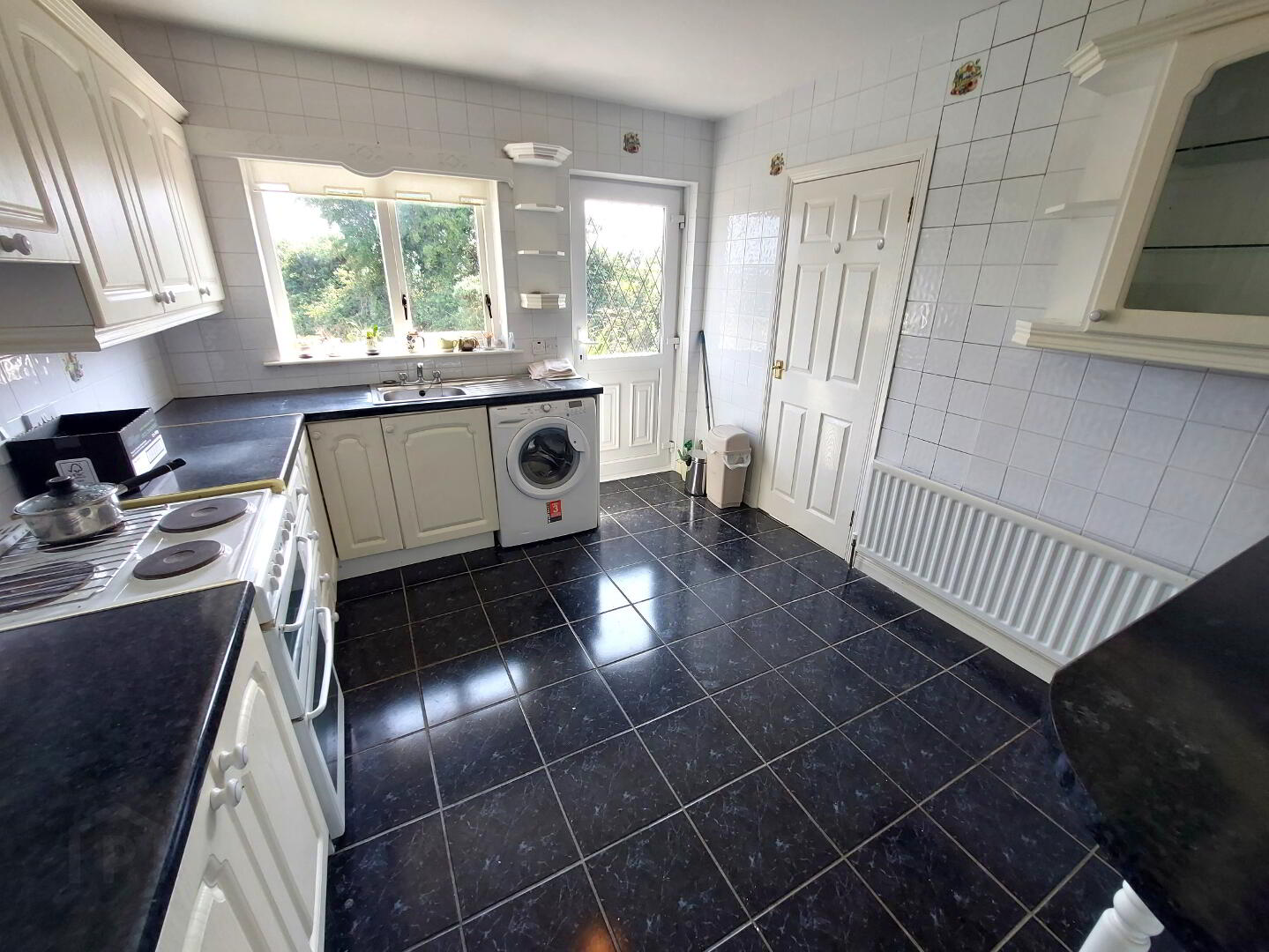 26 Altrest Road 6 of 21