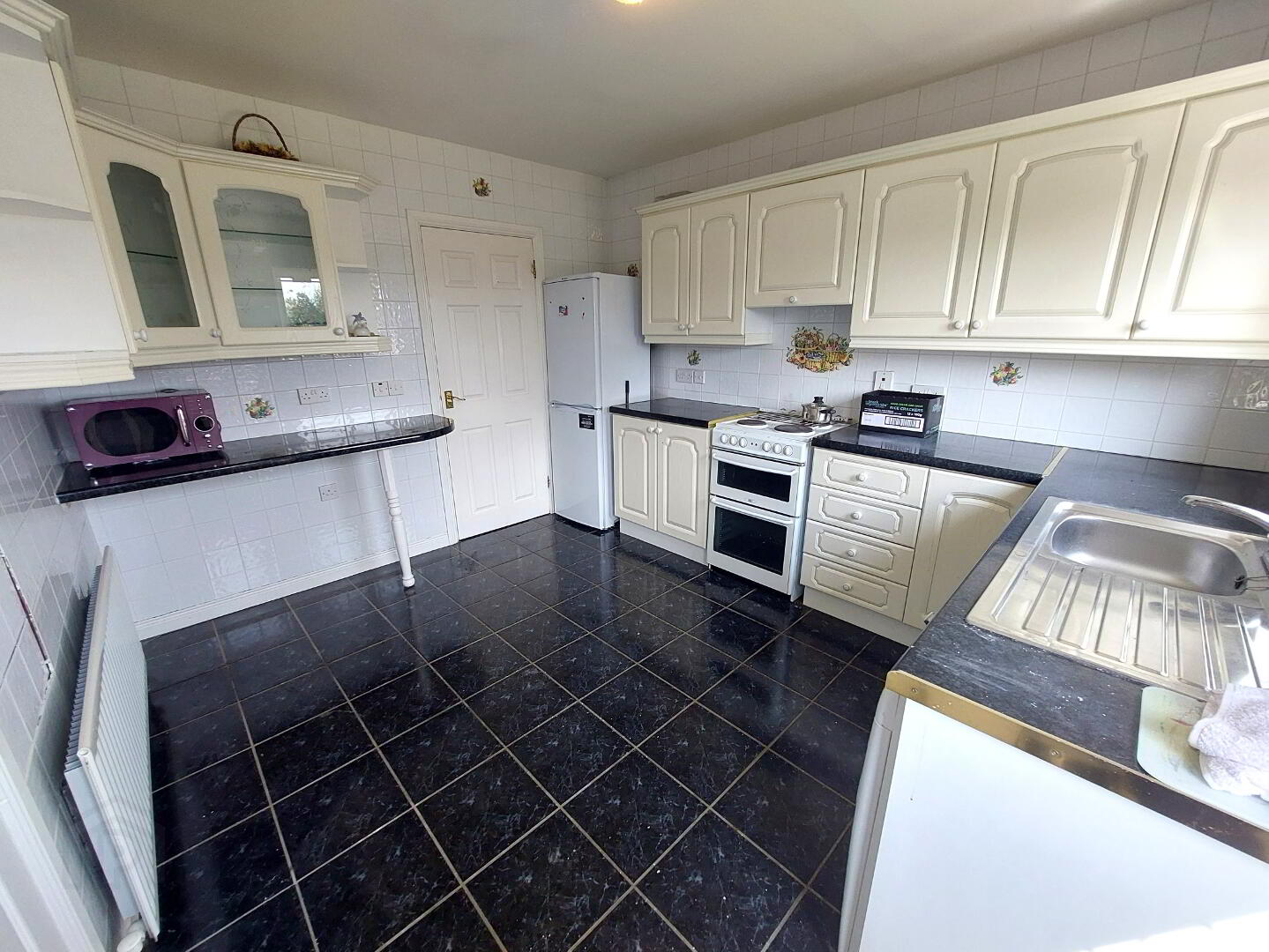 26 Altrest Road 7 of 21