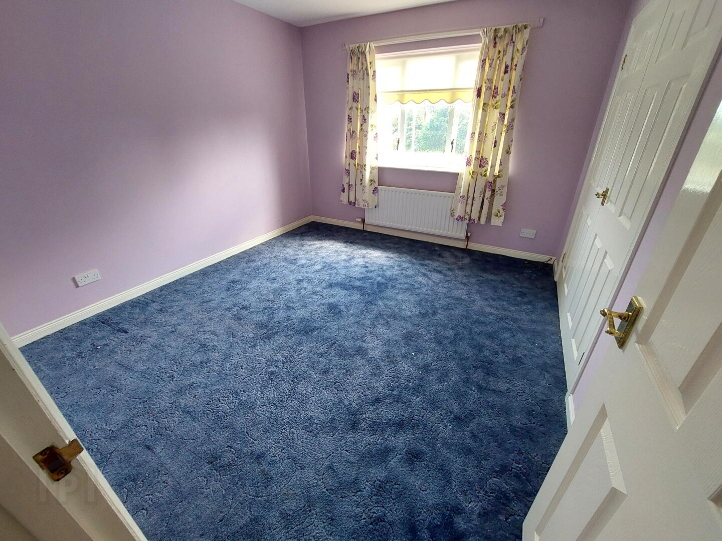 26 Altrest Road 8 of 21